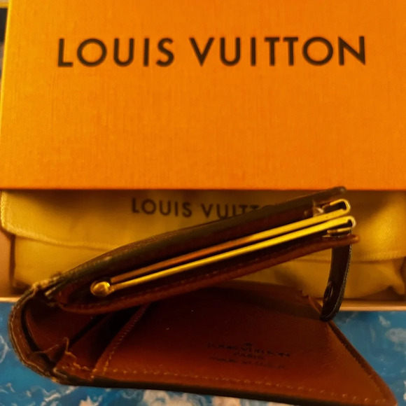🍀 Louis Vuitton vintage monogram kiss lock wallet, GUC. - Picture 5 of 15